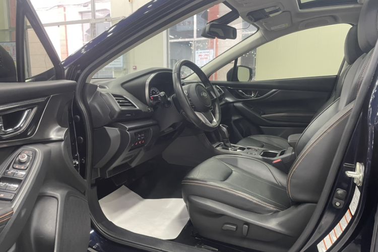 Used Subaru XV 2019 2.0i All-Wheel-Drive Luxury Edition China VI Standard Interior 5