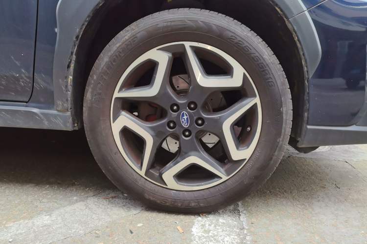 Used Subaru XV 2019 2.0i All-Wheel-Drive Luxury Edition China VI Standard Right Front Wheel Hub