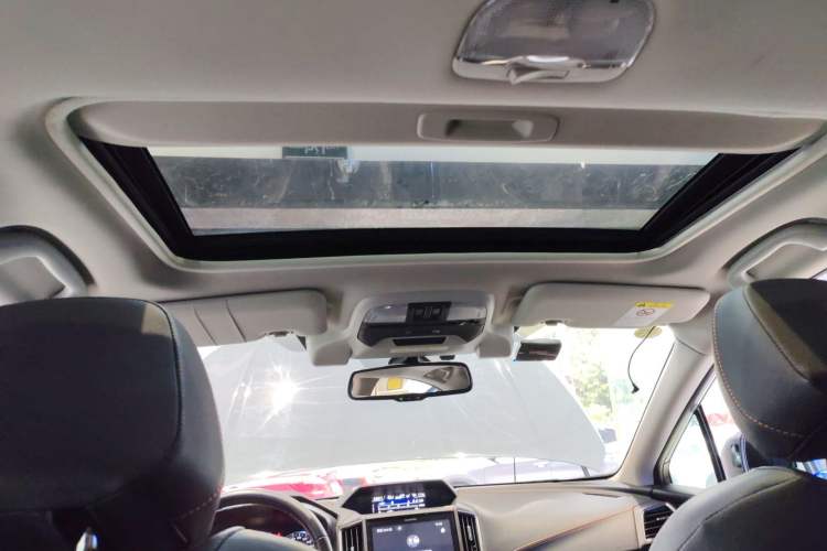 Used Subaru XV 2019 2.0i All-Wheel-Drive Luxury Edition EyeSight China VI Headliner