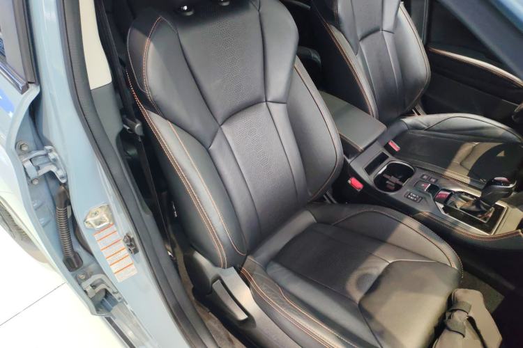 Used Subaru XV 2019 2.0i All-Wheel-Drive Luxury Edition EyeSight China VI Right Front Seat