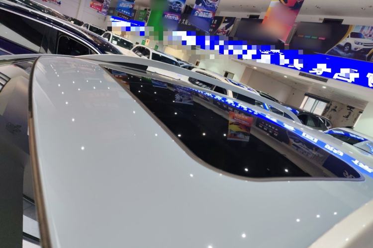 Used Subaru XV 2019 2.0i All-Wheel-Drive Luxury Edition EyeSight China VI Roof
