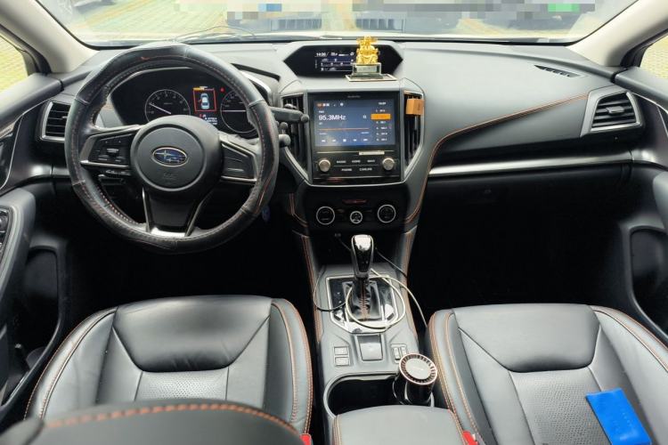 Used Subaru XV 2019 2.0i All-Wheel-Drive Luxury Edition China V Standard Center Console