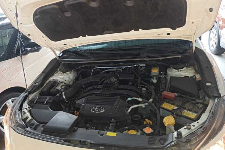 Used Subaru XV 2019 2.0i All-Wheel-Drive Elite Edition China VI Standard Engine Bay
