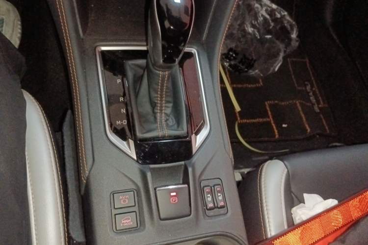 Used Subaru XV 2019 2.0i e-Boxer Flagship Edition with EyeSight China VI compliant Gear Lever