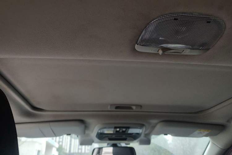 Used Subaru XV 2019 2.0i All-Wheel-Drive Luxury Edition with EyeSight China V Standard Headliner