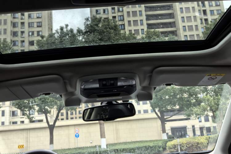 Used Subaru XV 2019 2.0i e-Boxer Flagship Edition EyeSight China V-standard Interior 10