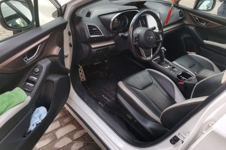 Used Subaru XV 2019 2.0i e-Boxer Flagship Edition with EyeSight China VI compliant Interior 3