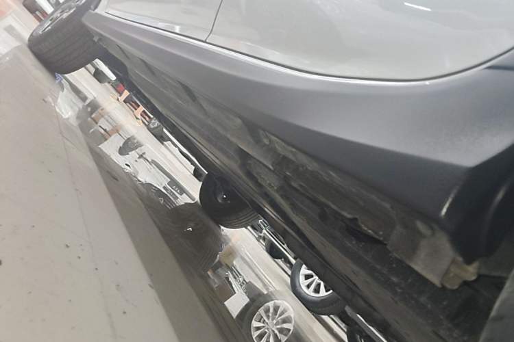 Used Subaru XV 2019 2.0i All-Wheel-Drive Luxury Edition EyeSight China VI Left Side Sill