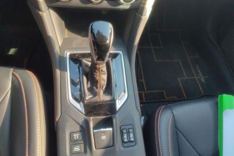 Used Subaru XV 2020 2.0i All-Wheel-Drive Luxury Edition EyeSight Gear Lever