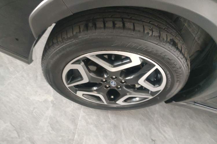 Used Subaru XV 2020 Revised Version 2.0i All-Wheel-Drive Luxury Edition with EyeSight Left Front Wheel Hub