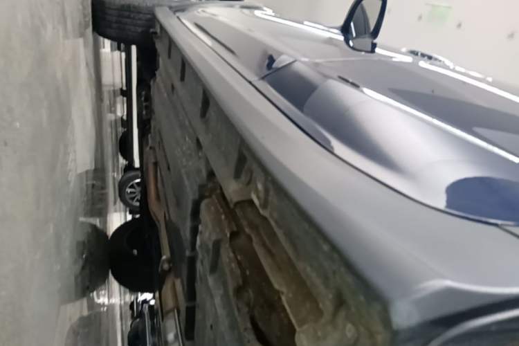 Used Subaru XV 2020 2.0i All-Wheel-Drive Luxury Edition EyeSight Left Side Sill