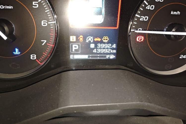 Used Subaru XV 2020 2.0i All-Wheel-Drive Luxury Edition Odometer Close Up