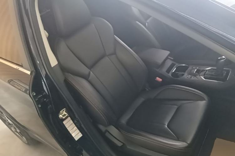 Used Subaru XV 2020 2.0i All-Wheel-Drive Luxury Edition EyeSight Right Front Seat