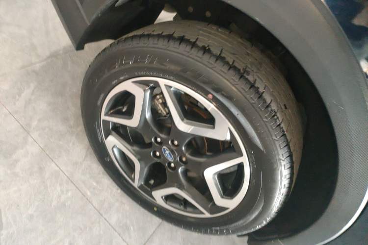 Used Subaru XV 2020 Revised Version 2.0i All-Wheel-Drive Luxury Edition with EyeSight Right Rear Wheel Hub
