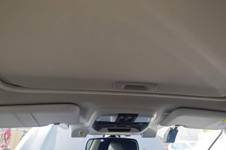 Used Subaru XV 2020 Revised Version 2.0i All-Wheel-Drive Luxury Edition with EyeSight Headliner