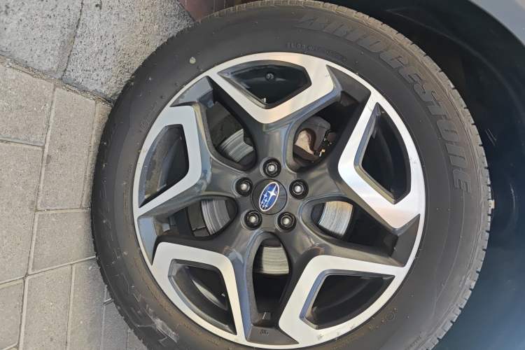 Used Subaru XV 2020 Revised Version 2.0i All-Wheel-Drive Luxury Edition with EyeSight Right Front Wheel Hub