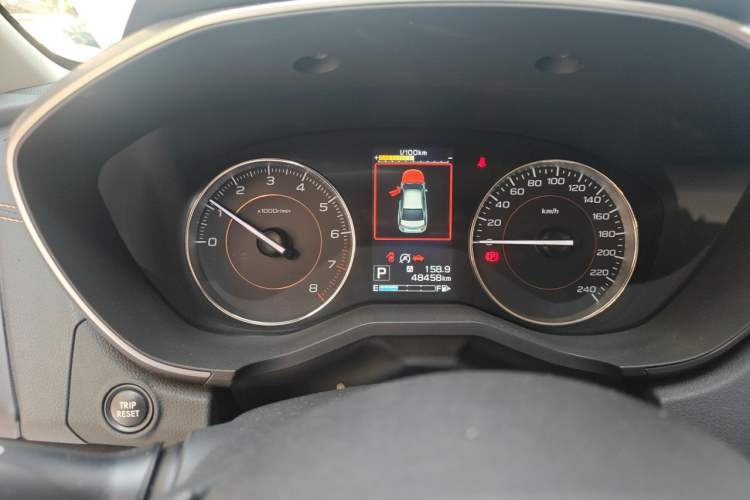 Used Subaru XV 2020 2.0i All-Wheel-Drive Luxury Edition EyeSight Odometer Close Up