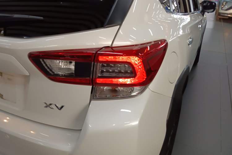 Used Subaru XV 2020 Revised Version 2.0i All-Wheel-Drive Luxury Edition with EyeSight Exterior 6