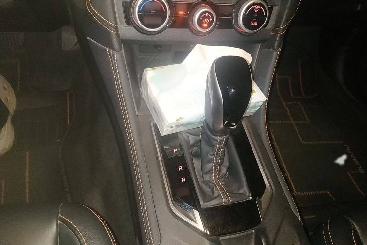 Used Subaru XV 2020 Revised Version 2.0i All-Wheel-Drive Luxury Edition with EyeSight Gear Lever