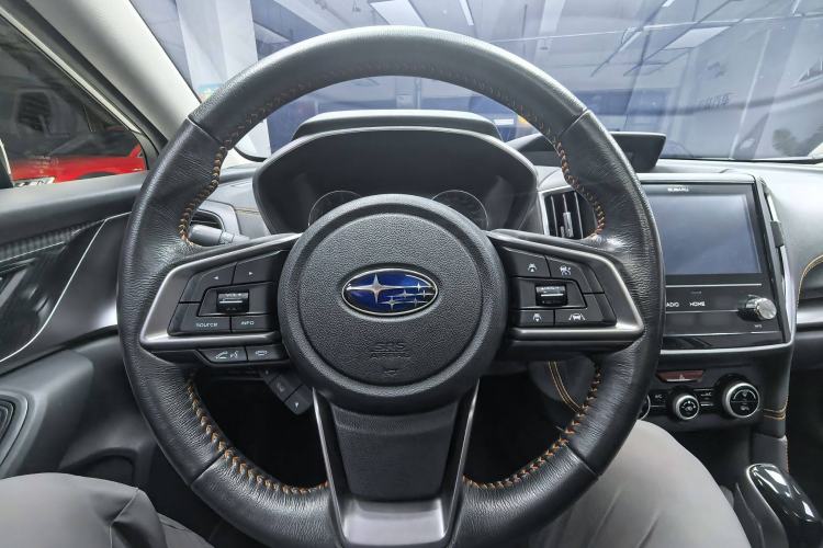 Used Subaru XV 2020 Revised Version 2.0i All-Wheel-Drive Luxury Edition with EyeSight Interior 3