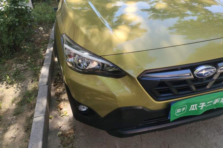 Used Subaru XV 2020 Revised Version 2.0i All-Wheel-Drive Luxury Edition with EyeSight Right Front Headlight