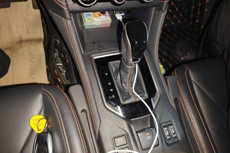 Used Subaru XV 2021 2.0i All-Wheel-Drive Luxury Edition EyeSight Gear Lever