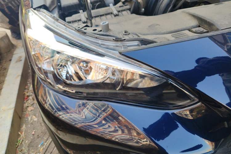 Used Subaru XV 2021 2.0i All-Wheel-Drive Luxury Edition EyeSight Right Front Headlight