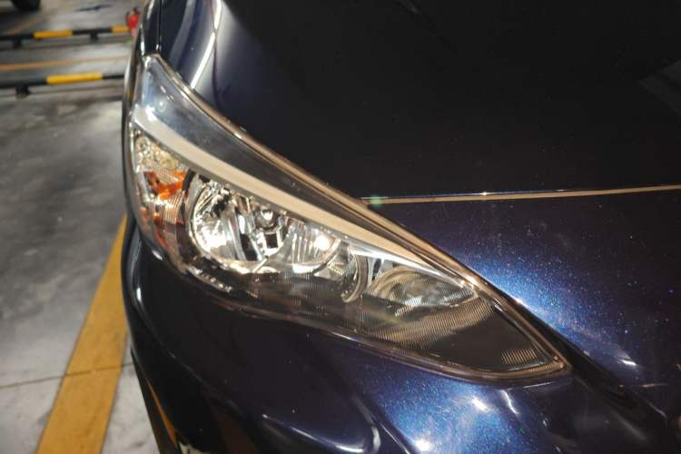 Used Subaru XV 2021 2.0i All-Wheel-Drive Luxury Edition EyeSight Right Front Headlight