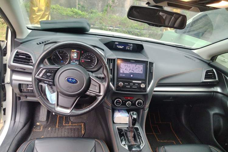 Used Subaru XV 2021 2.0i All-Wheel-Drive Luxury Edition Center Console