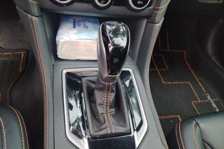 Used Subaru XV 2021 2.0i All-Wheel-Drive Luxury Edition Gear Lever
