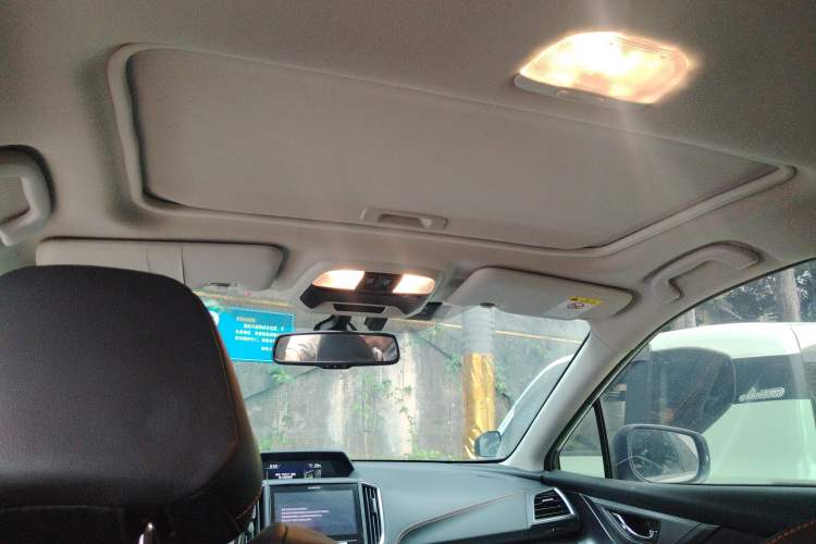 Used Subaru XV 2021 2.0i All-Wheel-Drive Luxury Edition Headliner