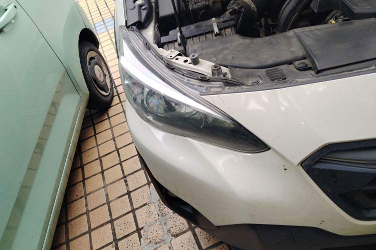 Used Subaru XV 2021 2.0i All-Wheel-Drive Luxury Edition Right Front Headlight