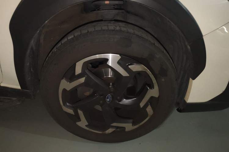 Used Subaru XV 2021 2.0i All-Wheel-Drive Luxury Edition Right Front Wheel Hub