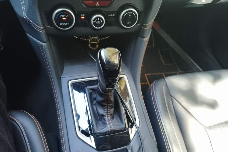 Used Subaru XV 2021 2.0i All-Wheel-Drive Luxury Edition EyeSight Gear Lever