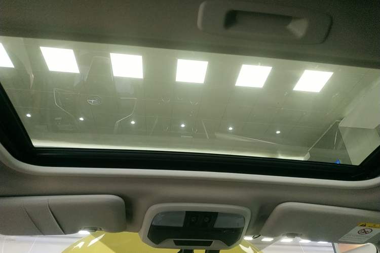 Used Subaru XV 2021 2.0i All-Wheel-Drive Luxury Edition Headliner