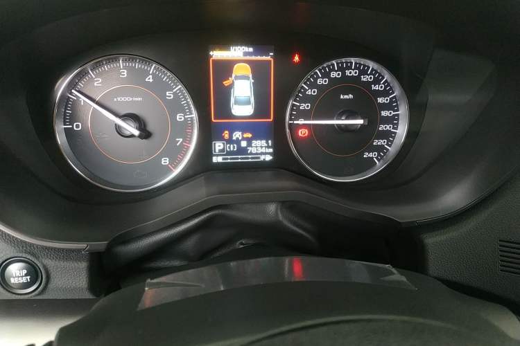 Used Subaru XV 2021 2.0i All-Wheel-Drive Luxury Edition Odometer Close Up
