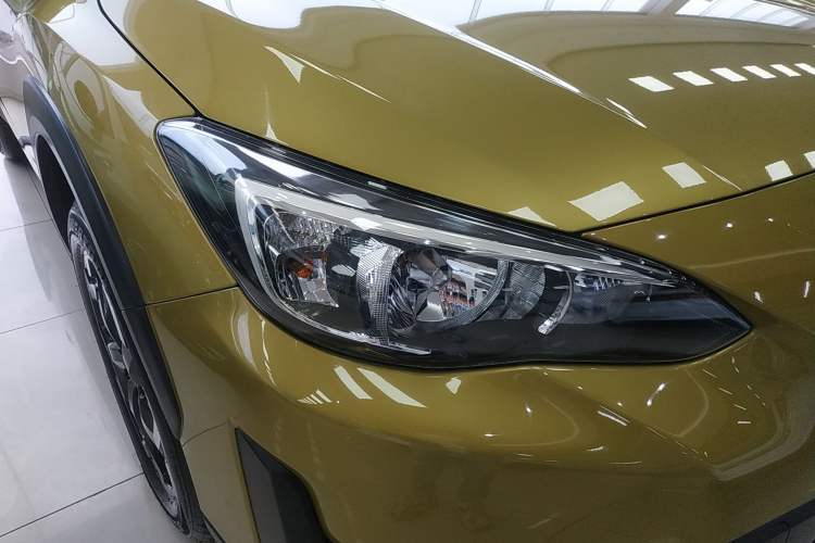 Used Subaru XV 2021 2.0i All-Wheel-Drive Luxury Edition Right Front Headlight