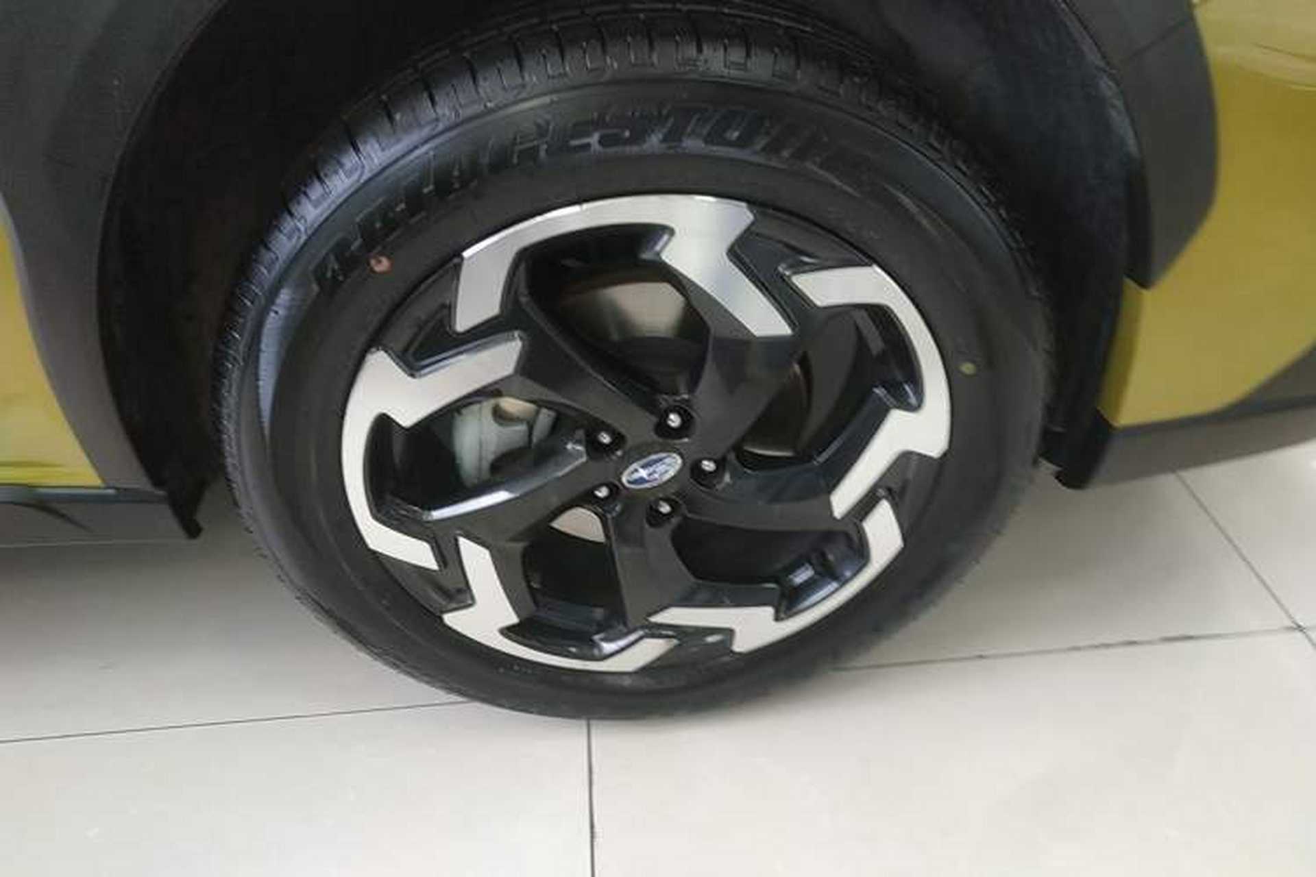 Used Subaru XV 2021 2.0i All-Wheel-Drive Luxury Edition Right Front Wheel Hub