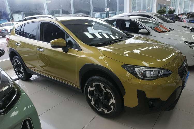 Used Subaru XV 2021 2.0i All-Wheel-Drive Luxury Edition Right Side
