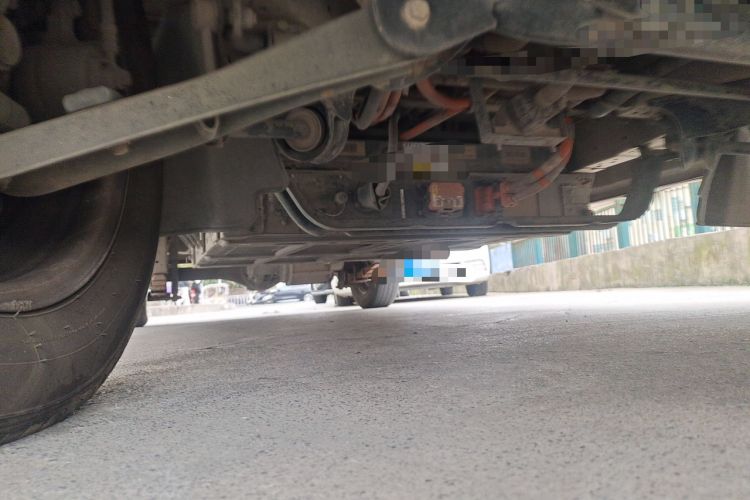 Used Sunlong Dishangtie 510 2022 Pure Electric Van Chassis Front Right