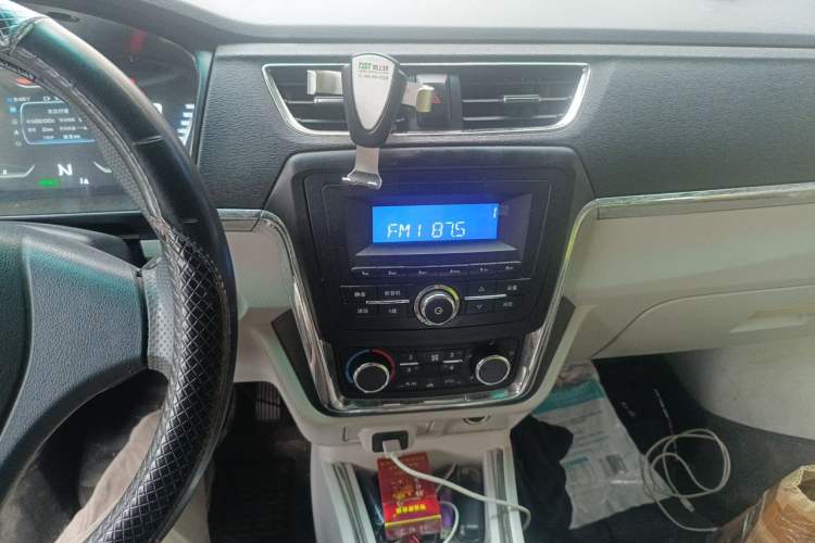 Used Sunlong Dishangtie 510 2022 Pure Electric Van Audio And AC Panel