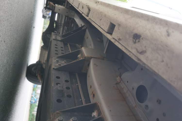 Used Sunlong Dishangtie 510 2022 Pure Electric Van Chassis Front Right