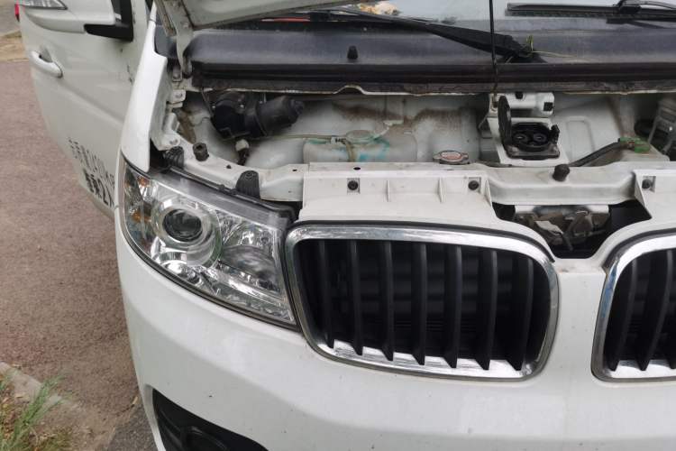 Used Sunlong Dishangtie 510 2022 Pure Electric Van Engine Bay Right