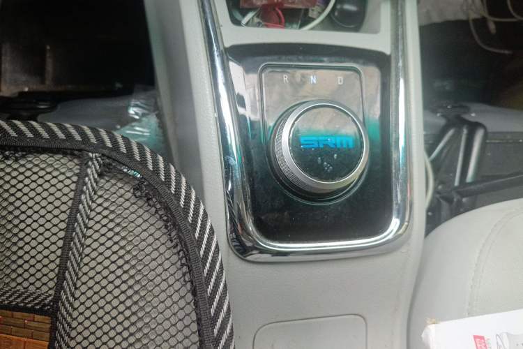 Used Sunlong Dishangtie 510 2022 Pure Electric Van Gear Lever