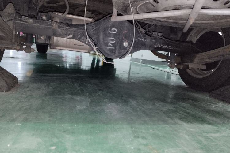 Used Sunlong DST 5 2021 All-Electric Van with 41.86 kWh Chassis Rear