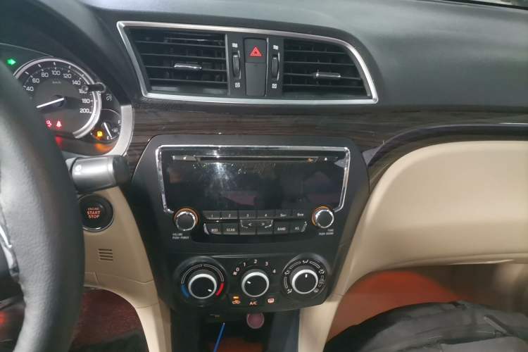 Used Suzuki Alivio 2015 1.6L Manual Enjoyment Model Audio And AC Panel