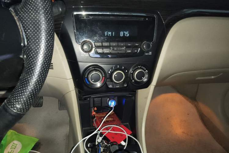 Used Suzuki Alivio 2015 1.6L Manual Enjoyment Model Audio And AC Panel