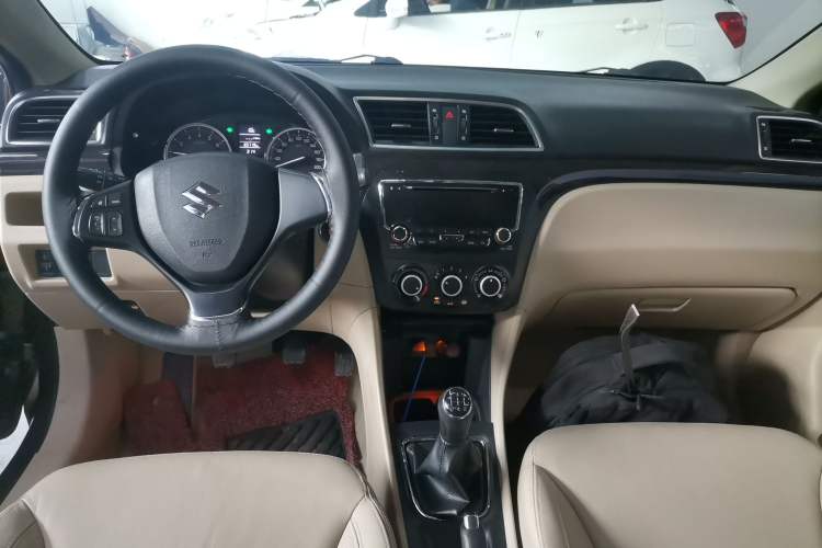 Used Suzuki Alivio 2015 1.6L Manual Enjoyment Model Center Console