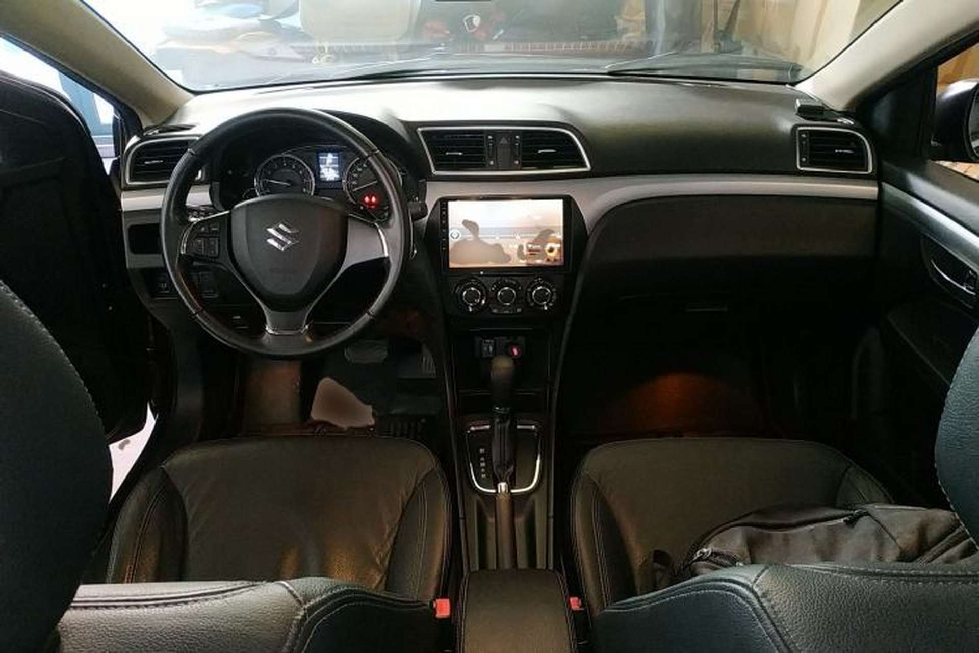 Used Suzuki Alivio 2015 1.6L Automatic Enjoyment Model Center Console