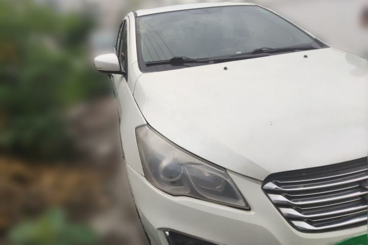 Used Suzuki Alivio 2015 1.6L Automatic Enjoyment Model Front Right 45 Deg